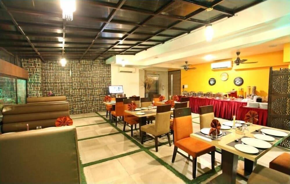 Kaisons Inn Nowe Delhi Zewnętrze zdjęcie