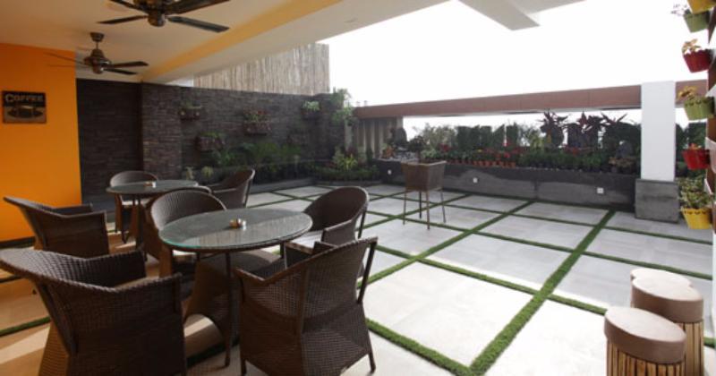 Kaisons Inn Nowe Delhi Zewnętrze zdjęcie