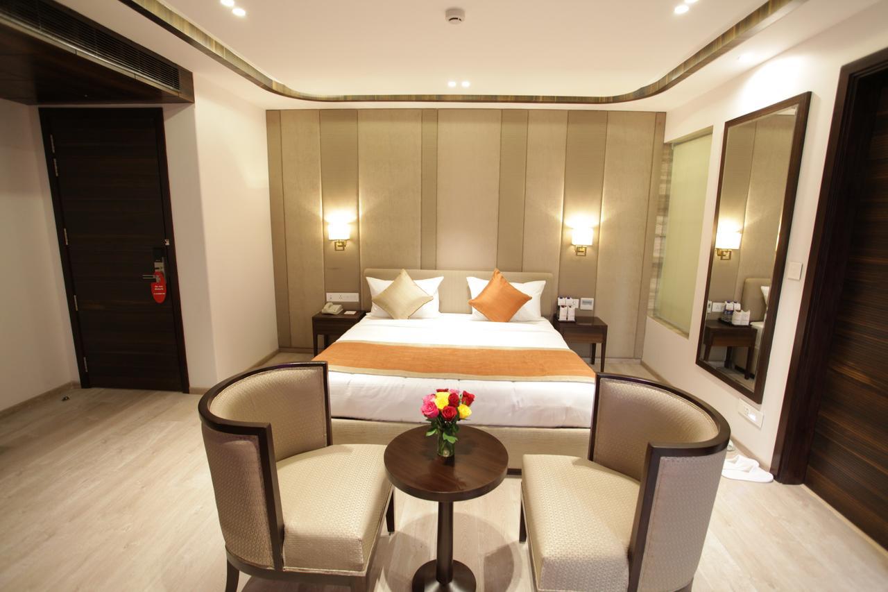 Kaisons Inn Nowe Delhi Zewnętrze zdjęcie