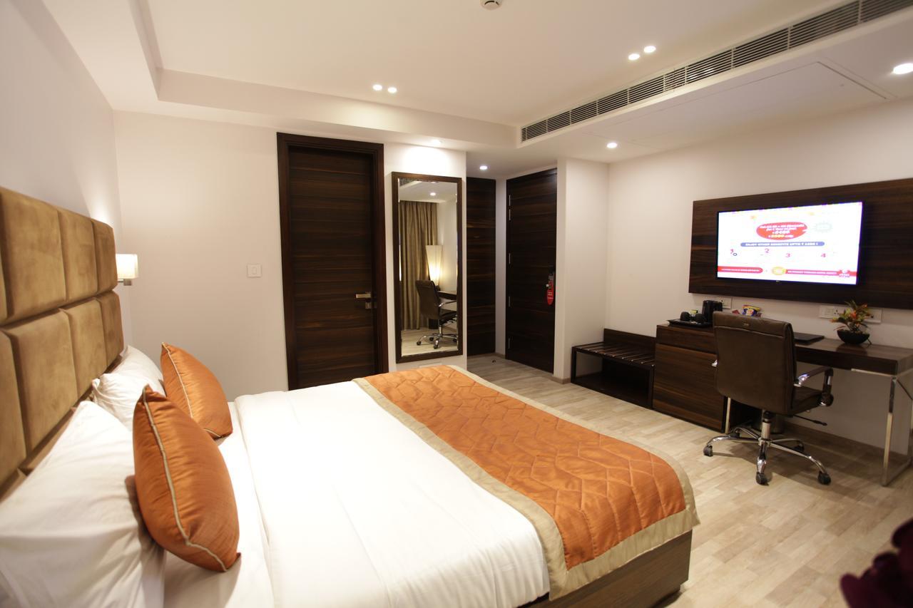 Kaisons Inn Nowe Delhi Zewnętrze zdjęcie